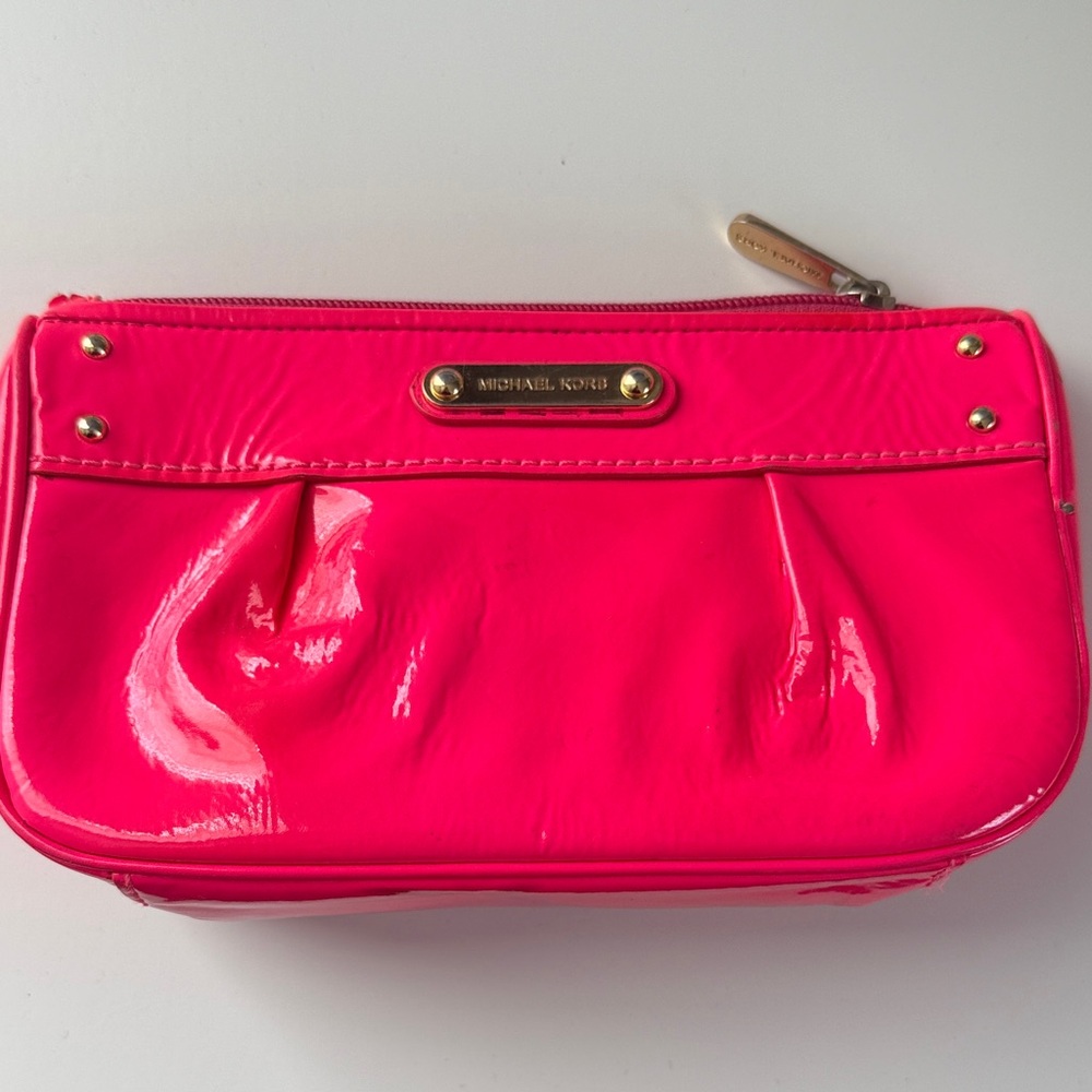 Michael Kors Vibrant Pink case